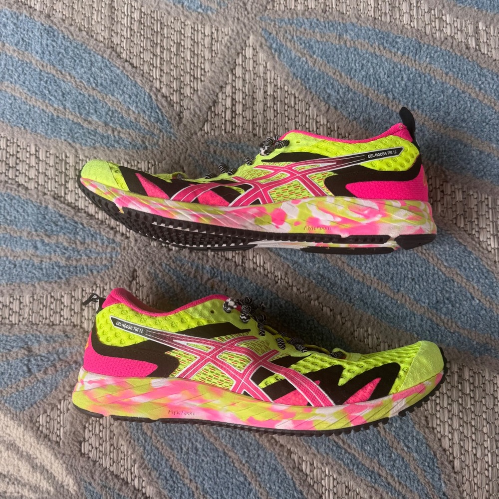 Asics Women's Gel-Noosa Tri 12 Running Shoes Safety Yellow Pink Glo Size 9